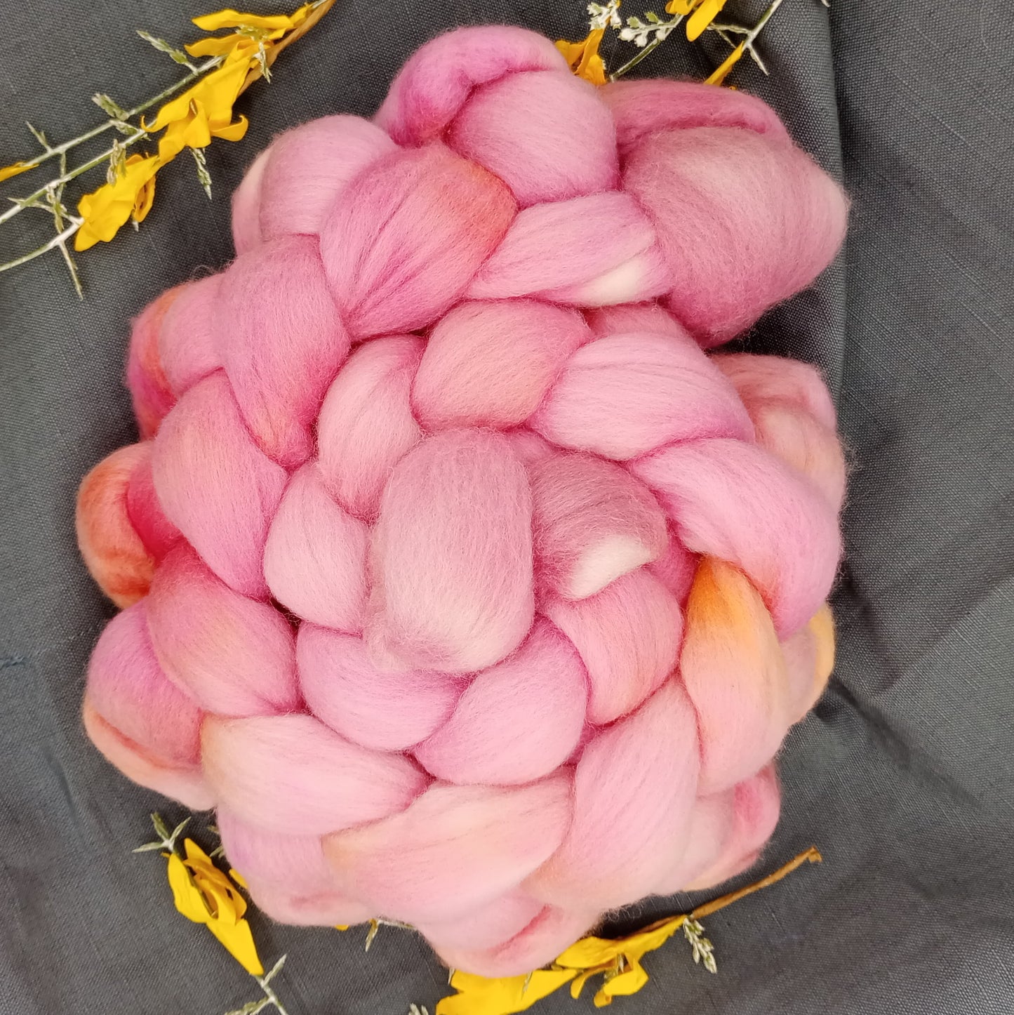 African Daisy Hand Dyed Merino Wool Top 100g