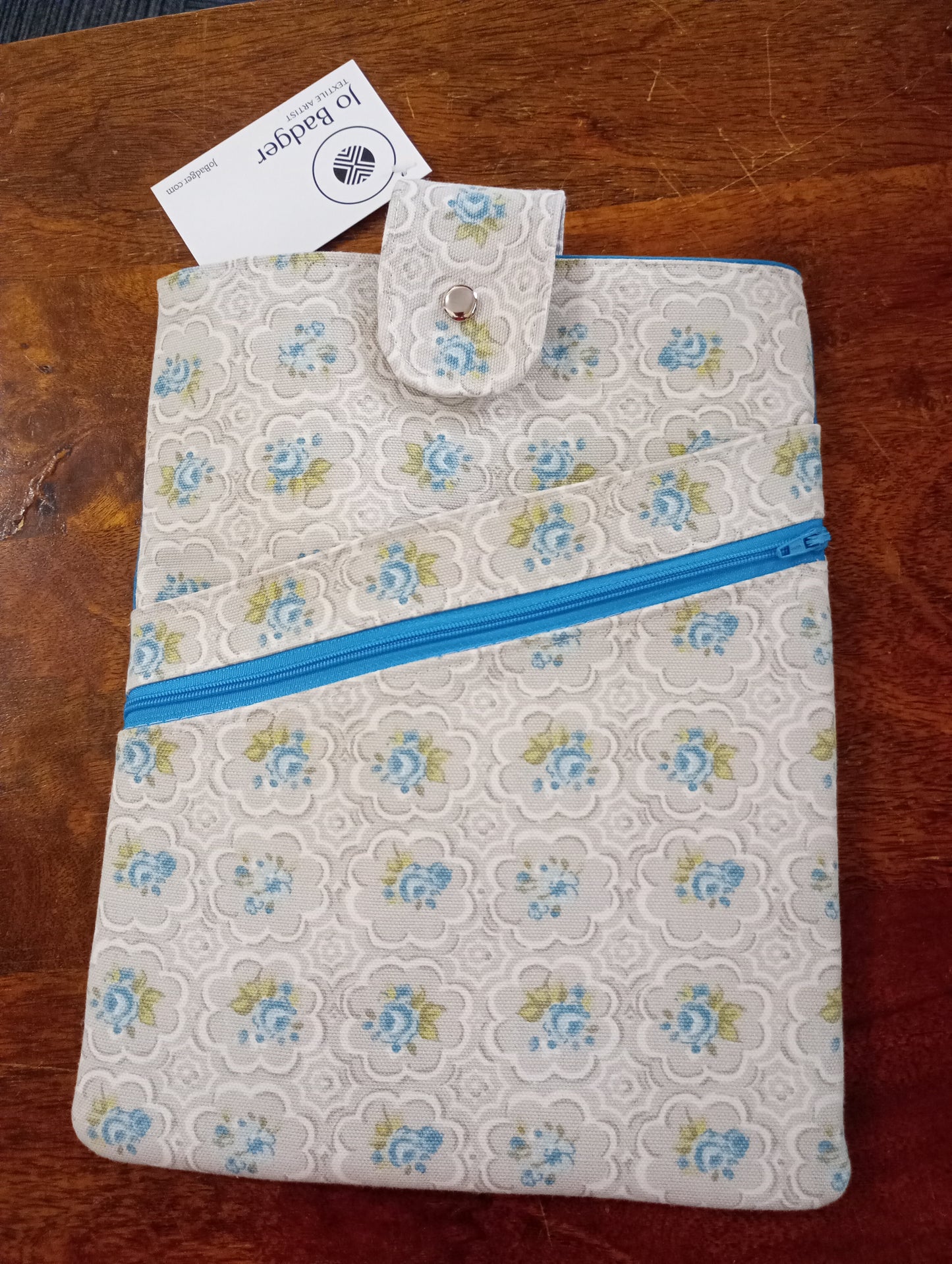 Book Pouch Large