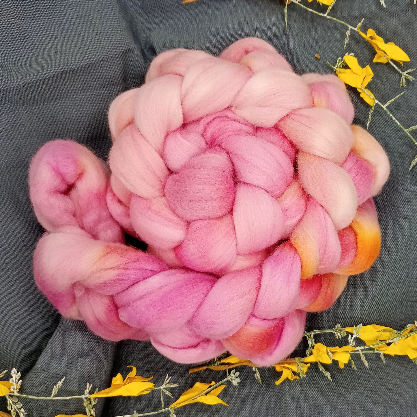 African Daisy Hand Dyed Merino Wool Top 100g