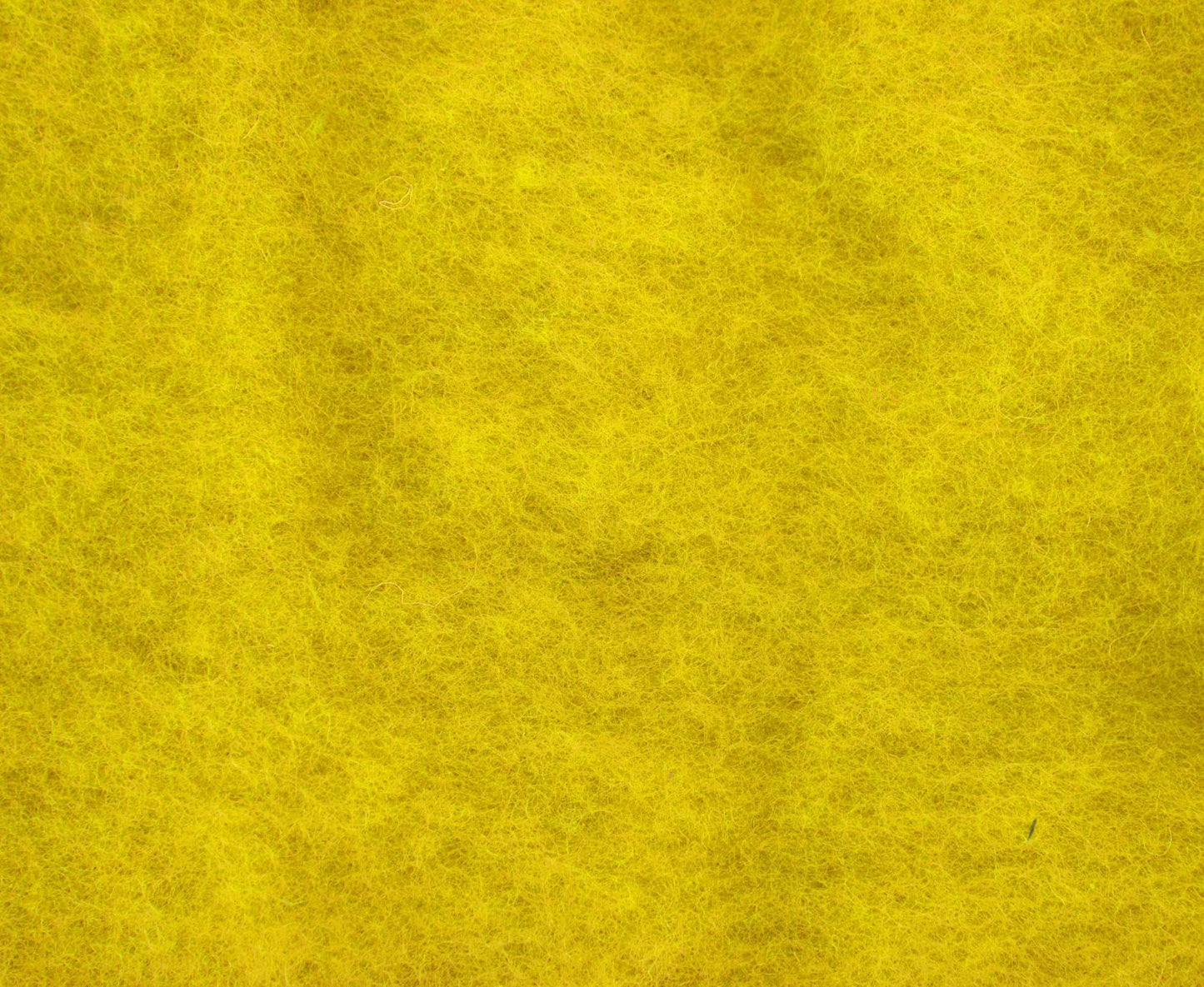 Carded Batt Perendale Wool 200g Buttercup