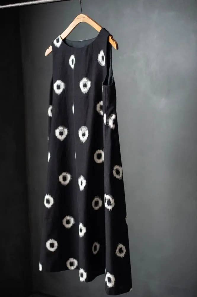 The Trapeze Sewing Pattern UK 6-18 - Merchant & Mills