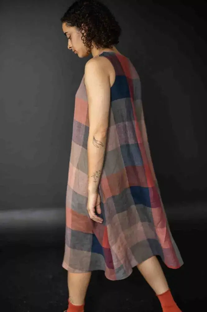 The Trapeze Sewing Pattern UK 6-18 - Merchant & Mills