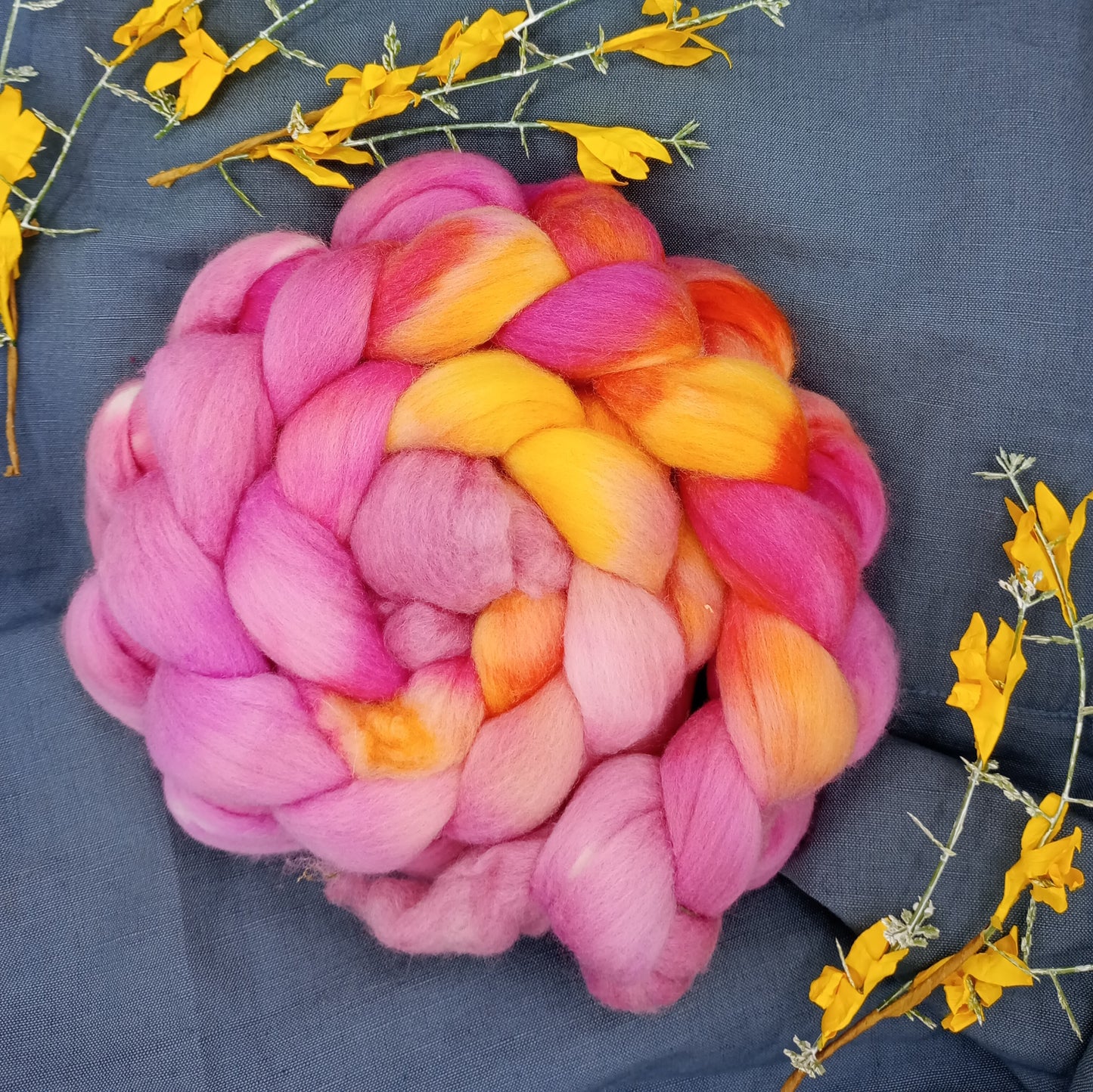 African Daisy Hand Dyed Merino Wool Top 100g