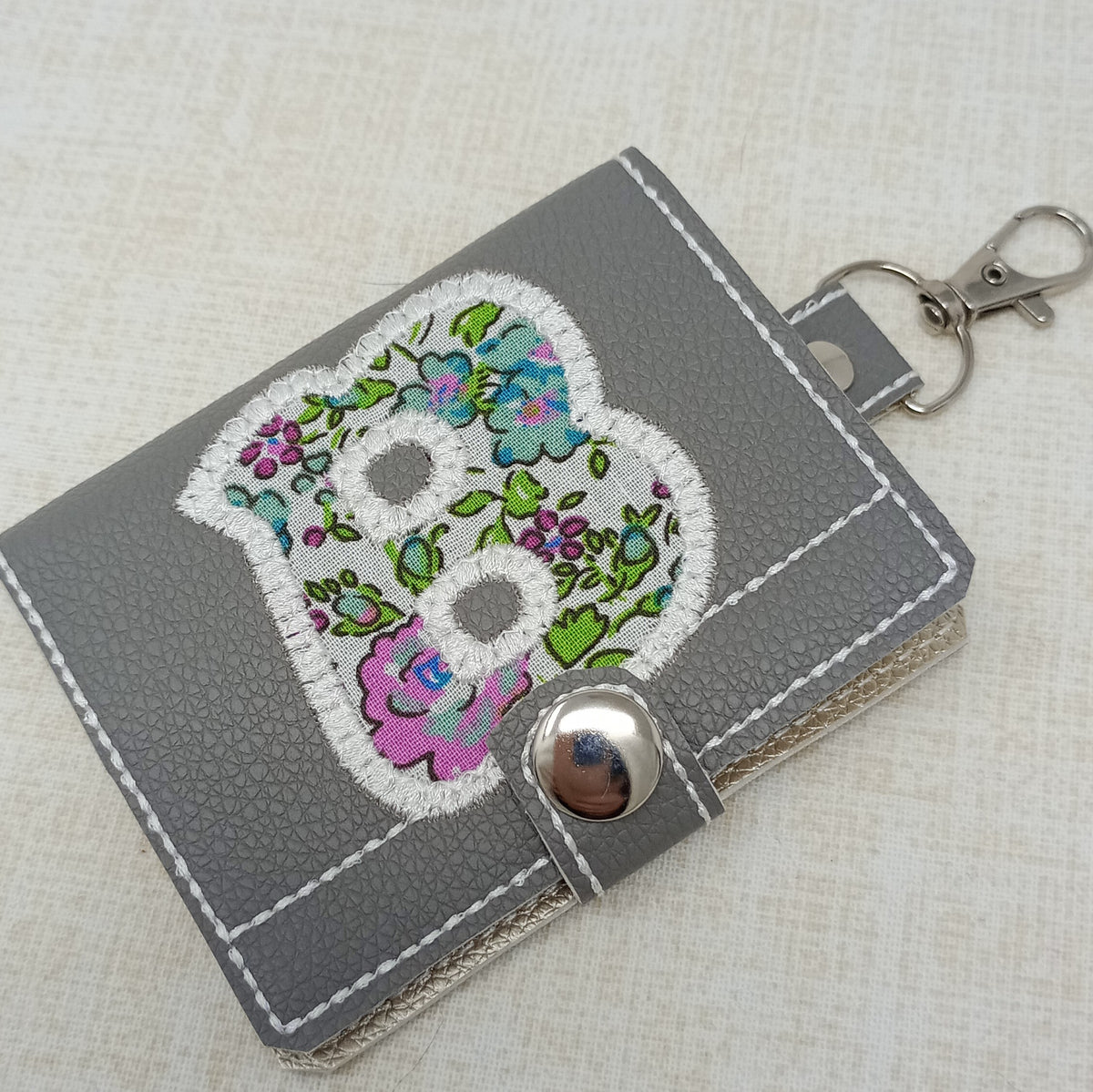 Card Wallet Initial B Appliqués