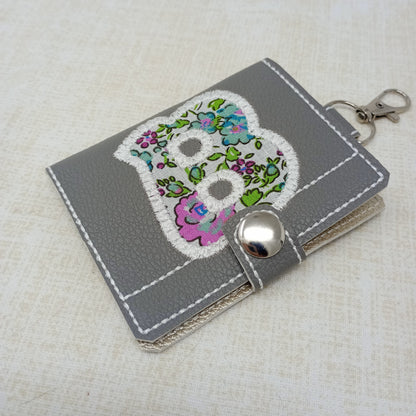 Card Wallet Initial B Appliqués