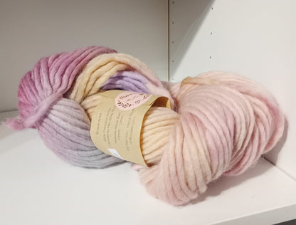 Hand dyed chunky yarn pencil roving Falkland wool 200g R8