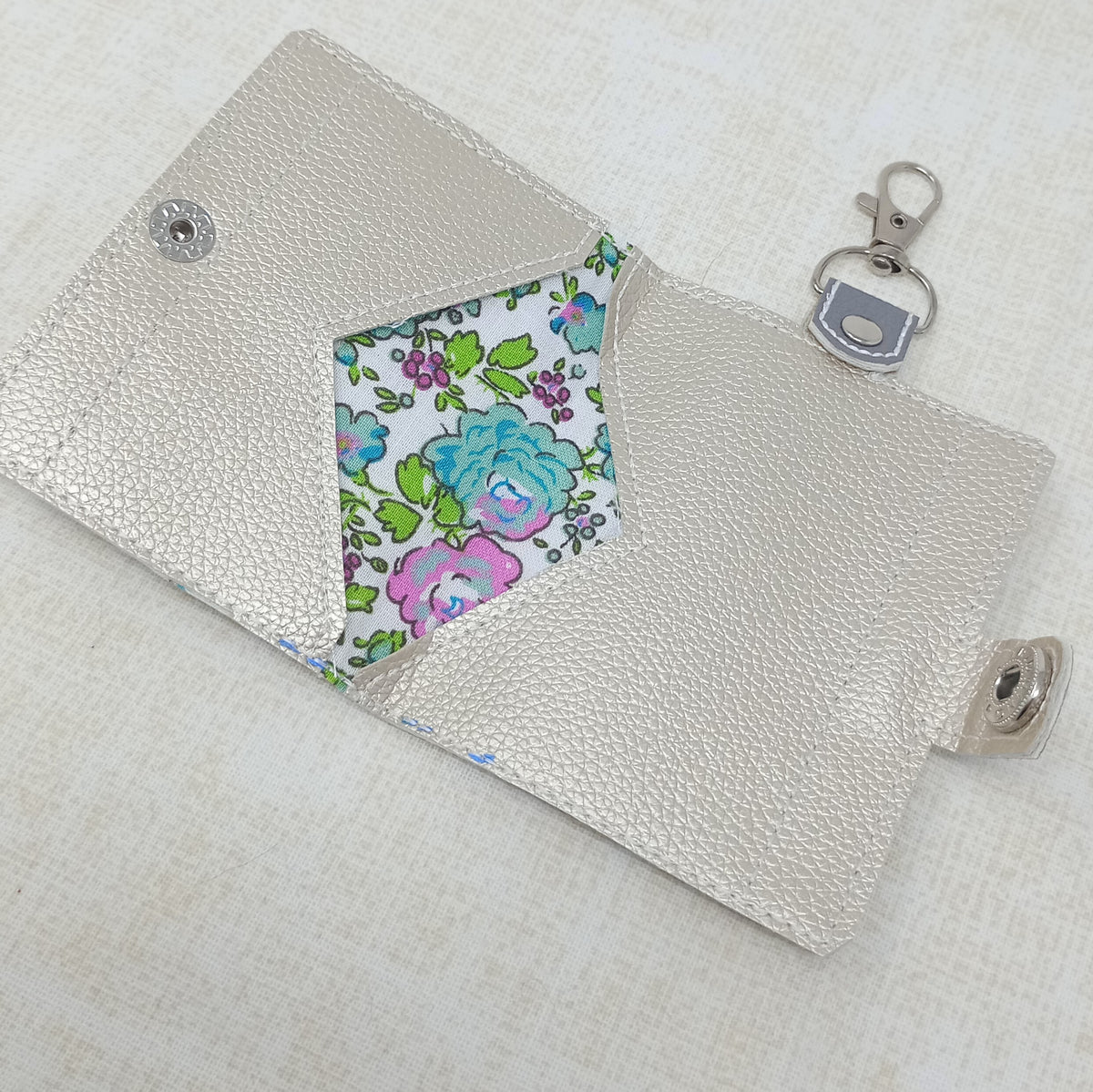 Card Wallet Initial B Appliqués