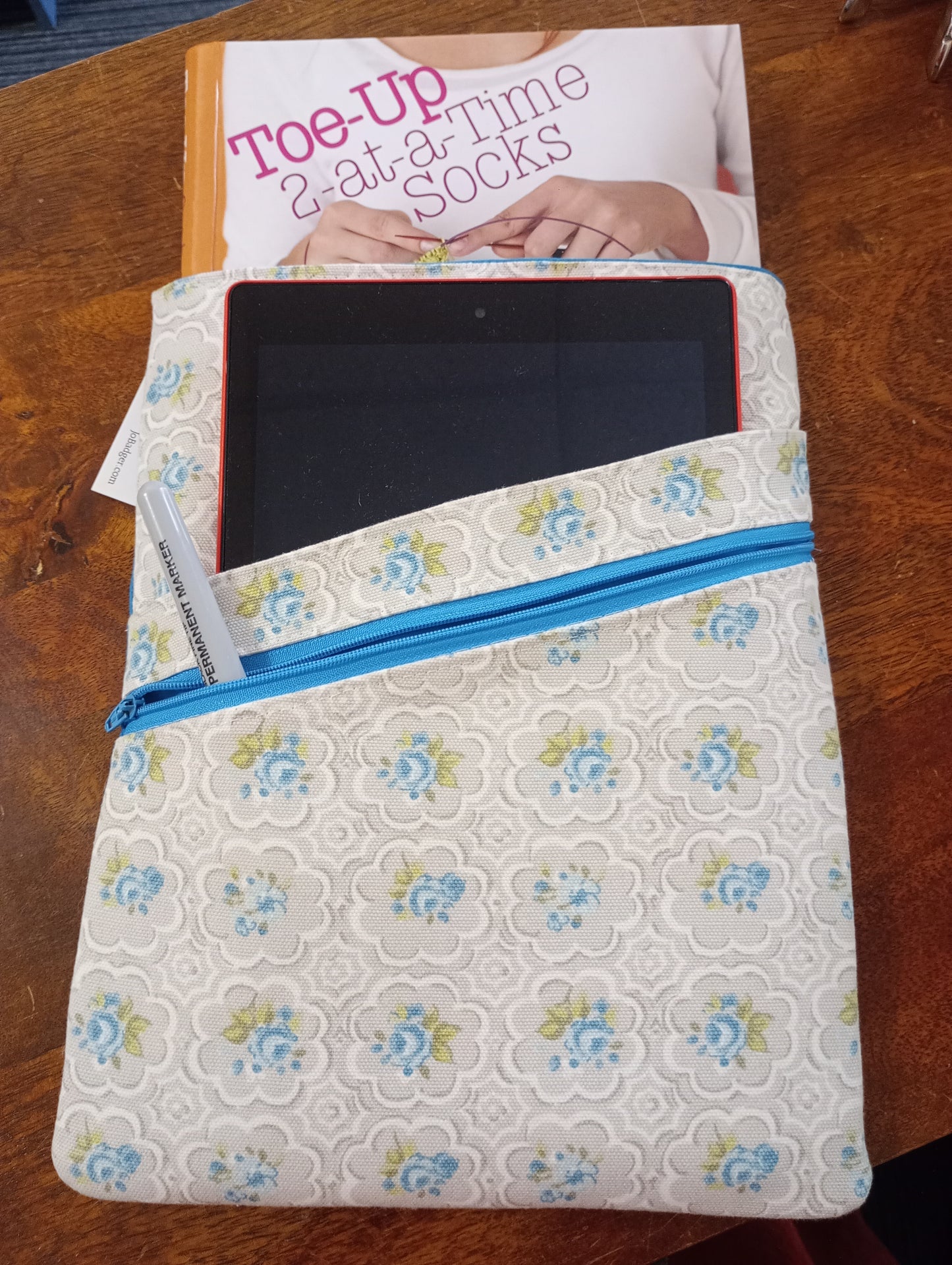 Book Pouch Large