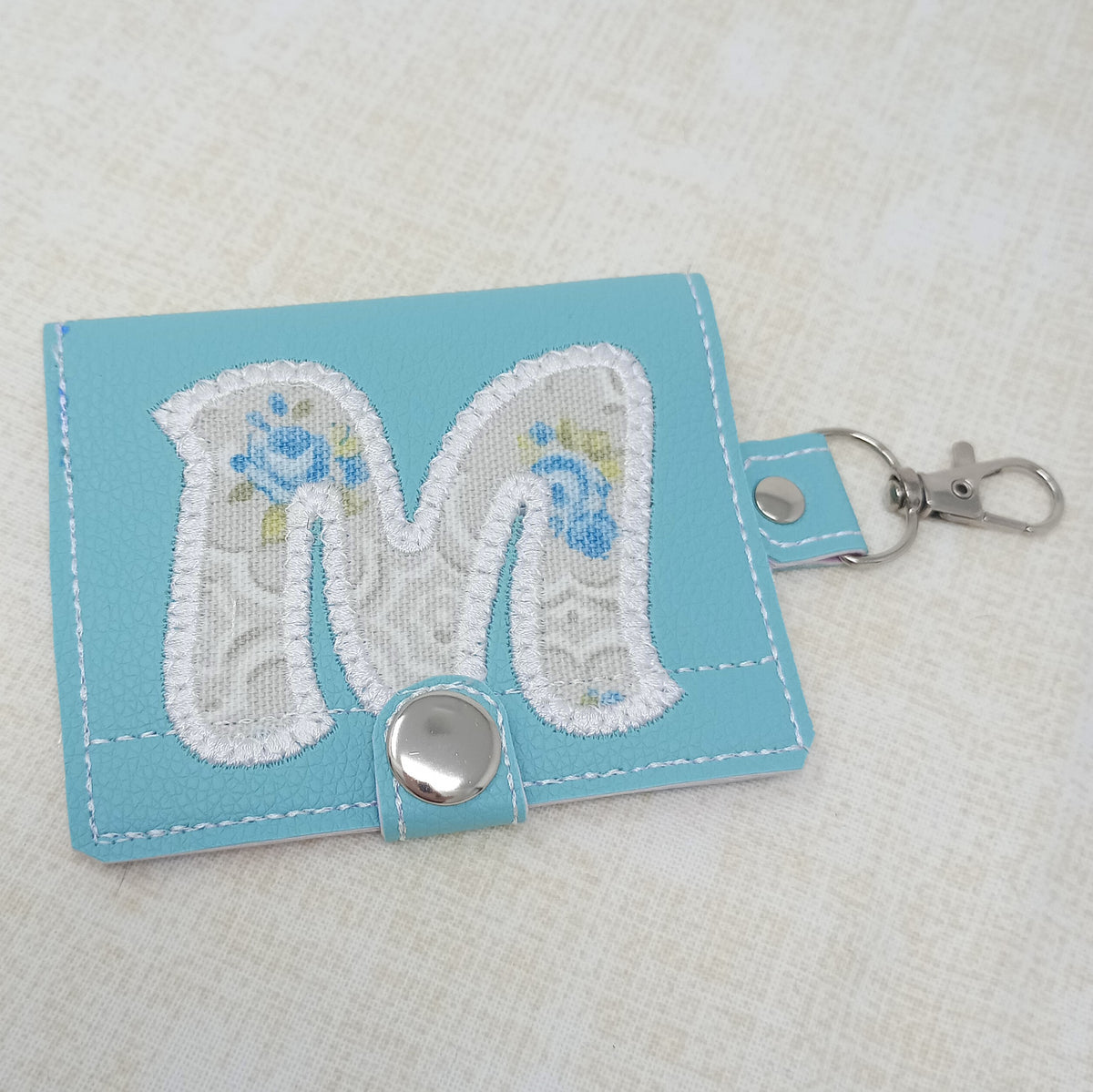 Card Wallet Initial M Appliqués