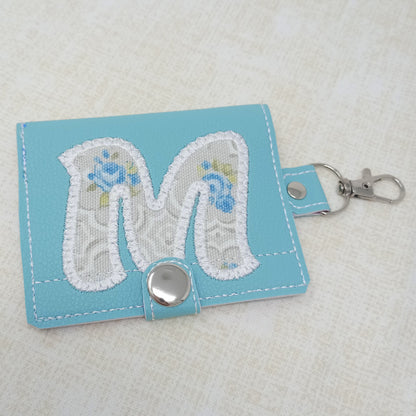 Card Wallet Initial M Appliqués