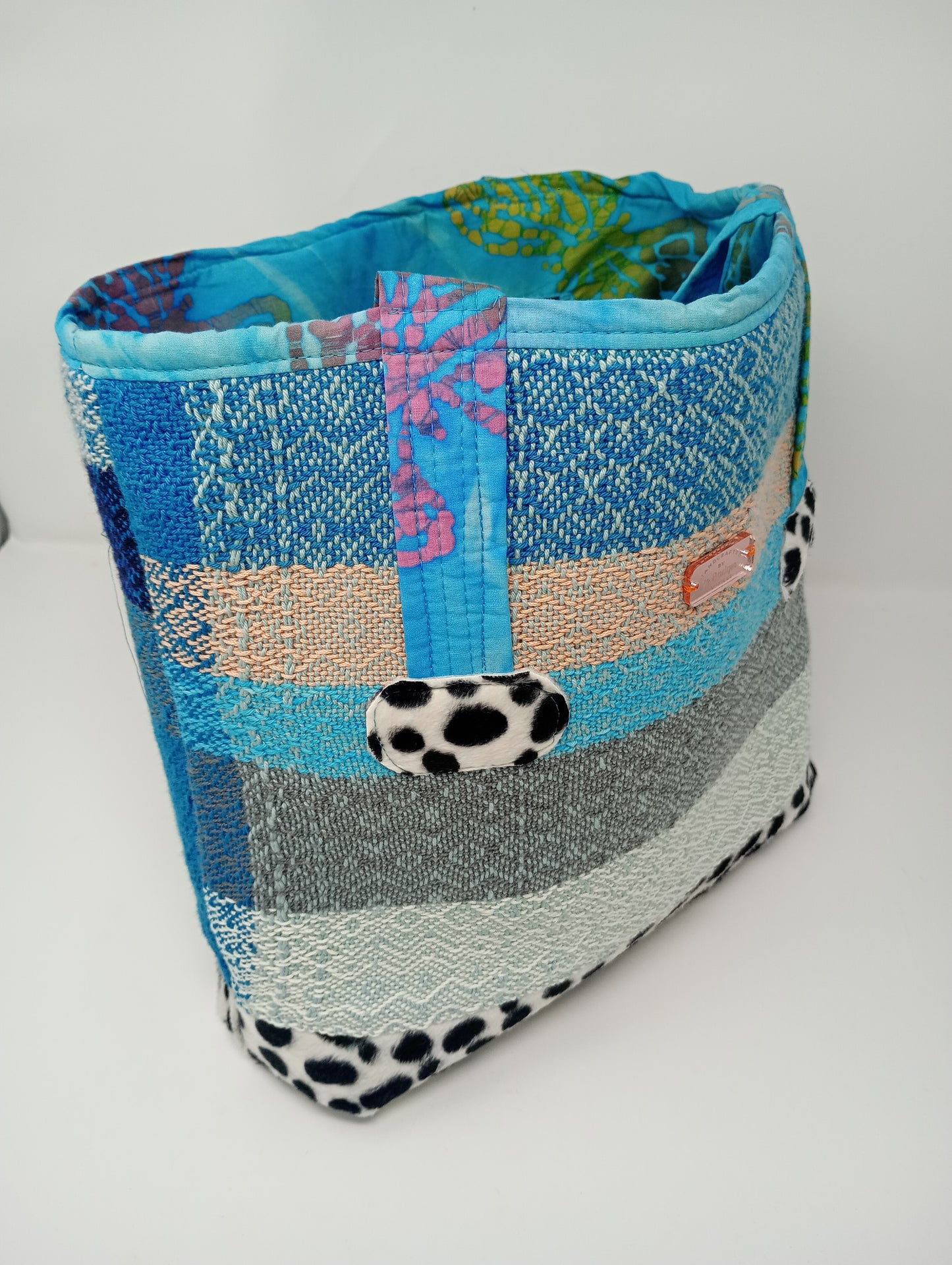 Handwoven tote