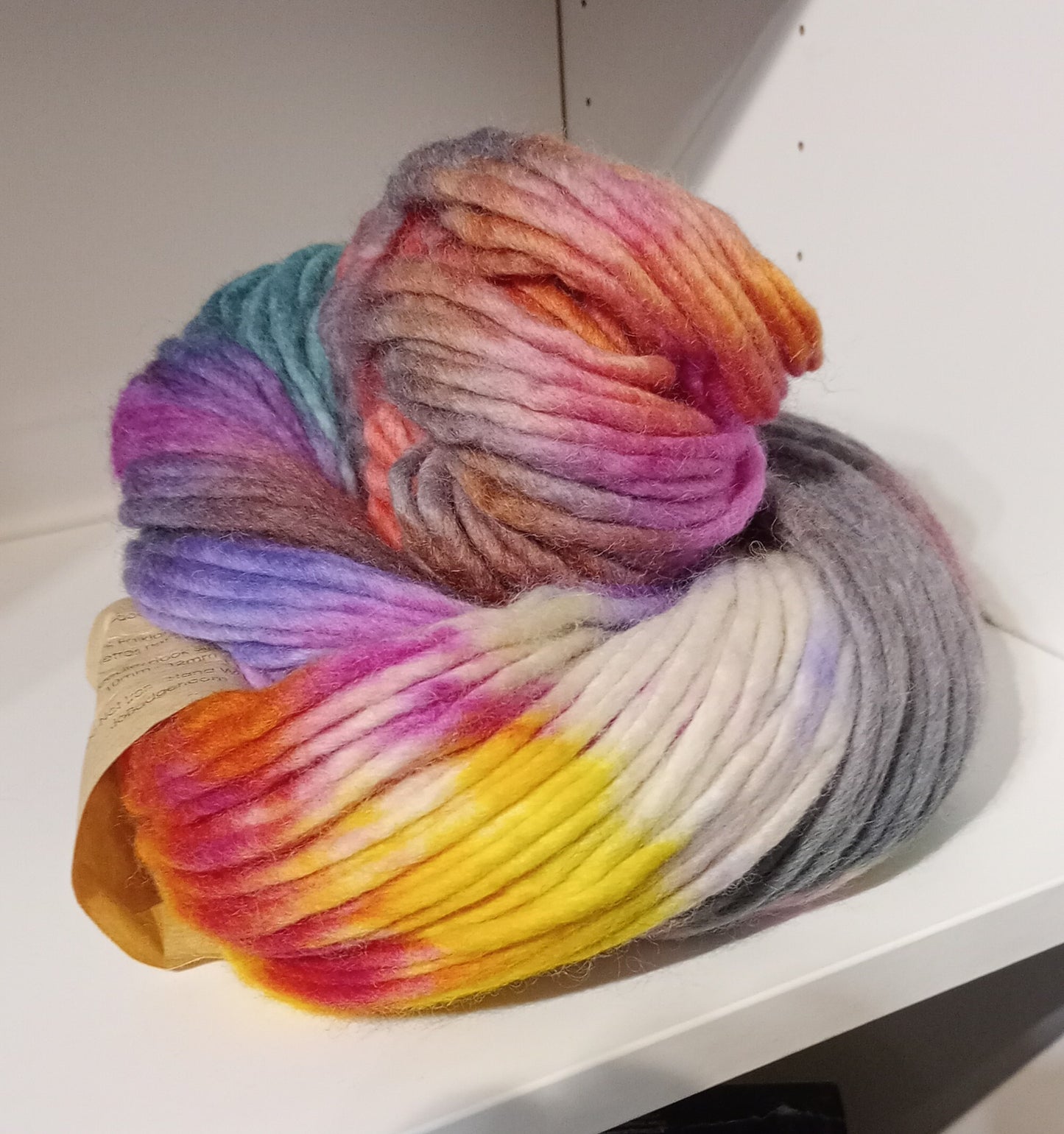 Hand dyed chunky yarn pencil roving Falkland wool 200g