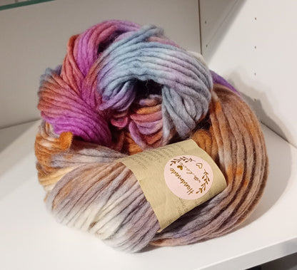 Hand dyed chunky yarn pencil roving Falkland wool 200g R6