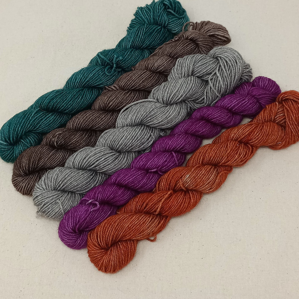 Luxury Mini Skein Set LM01