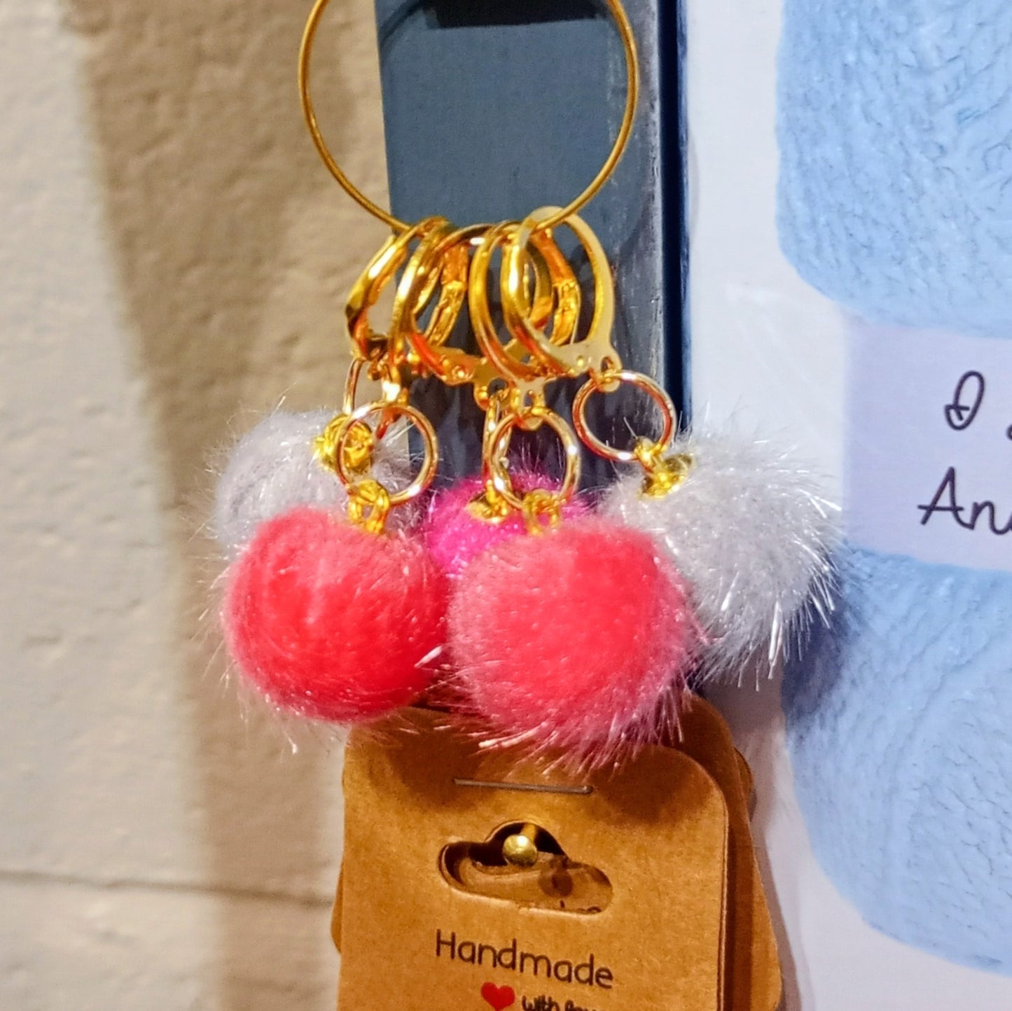 Pompom stitch markers pink and grey