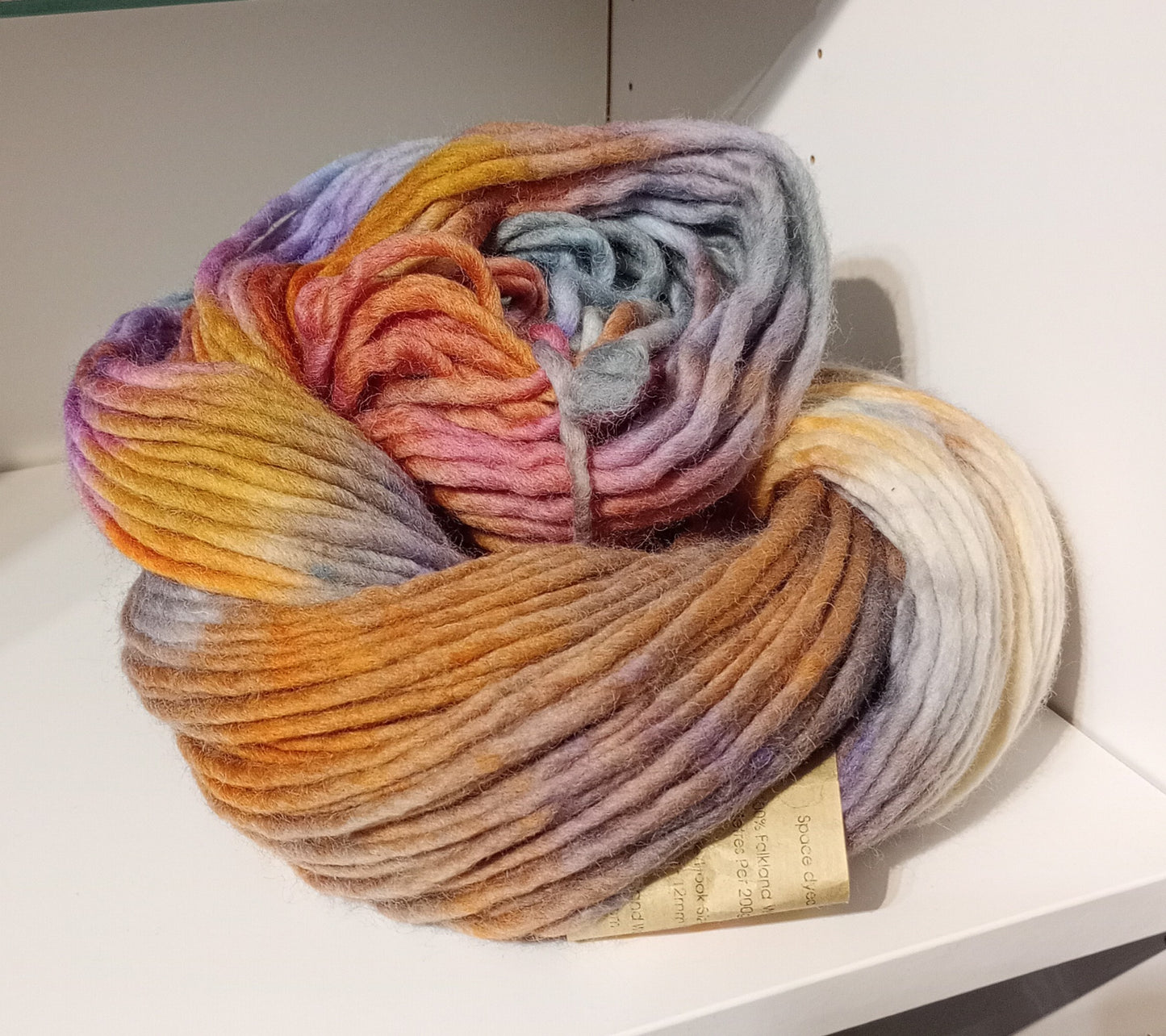 Hand dyed chunky yarn pencil roving Falkland wool 200g R6