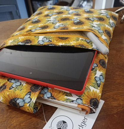 Book Pouch Large (Copy)