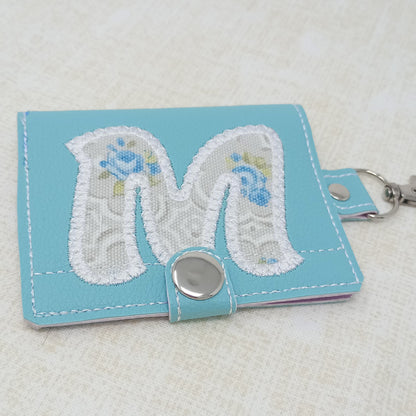 Card Wallet Initial M Appliqués