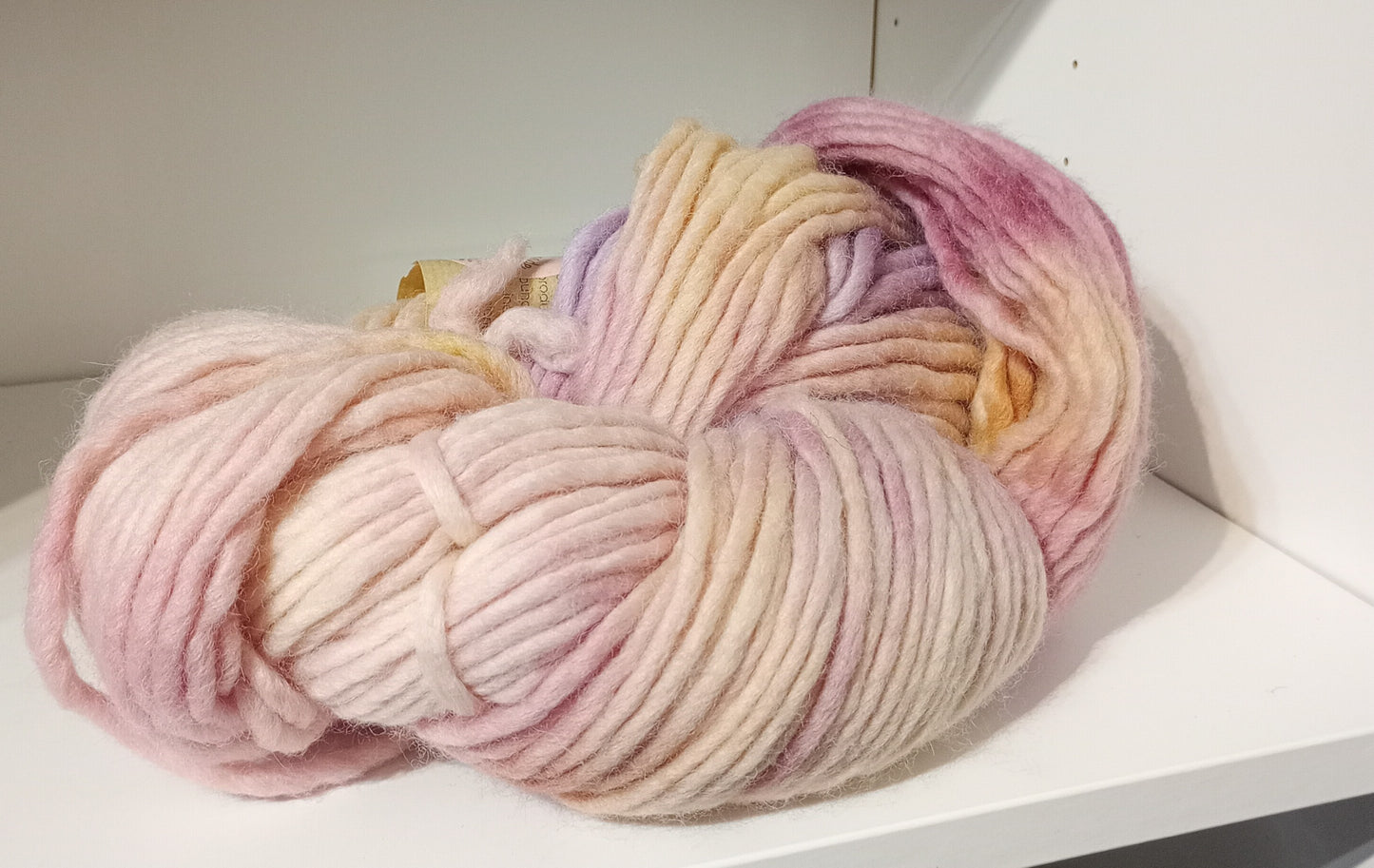 Hand dyed chunky yarn pencil roving Falkland wool 200g R8